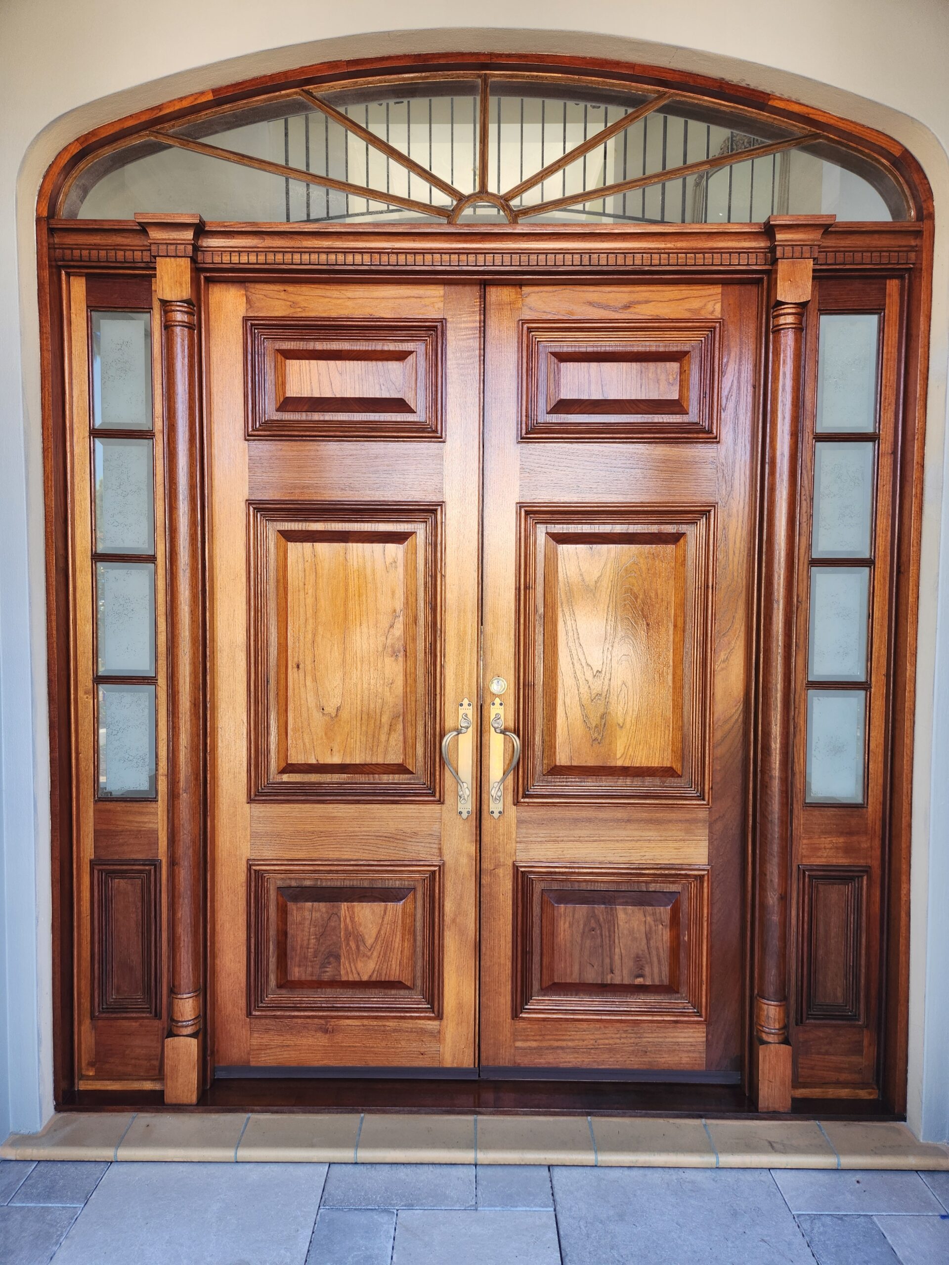 SOVEREIGN ISLAND FRONT DOOR RESTORATION 2 our projects